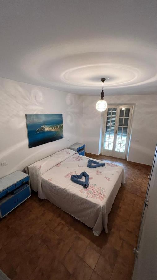 B&B Lorenzo Il Magnifico เชลาโน ภายนอก รูปภาพ