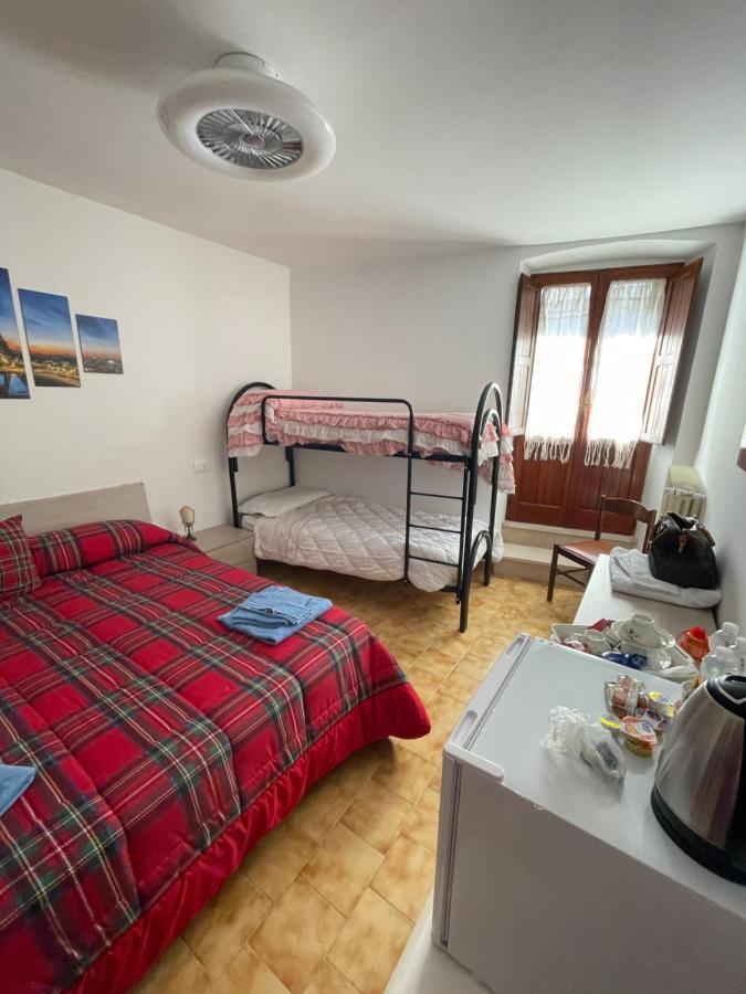 B&B Lorenzo Il Magnifico เชลาโน ภายนอก รูปภาพ