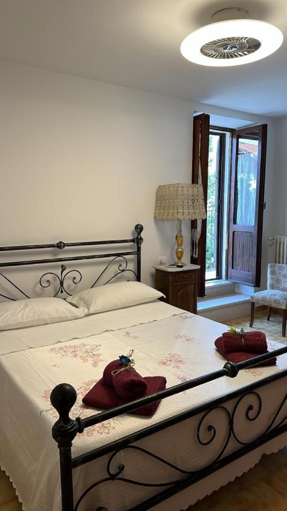 B&B Lorenzo Il Magnifico เชลาโน ภายนอก รูปภาพ